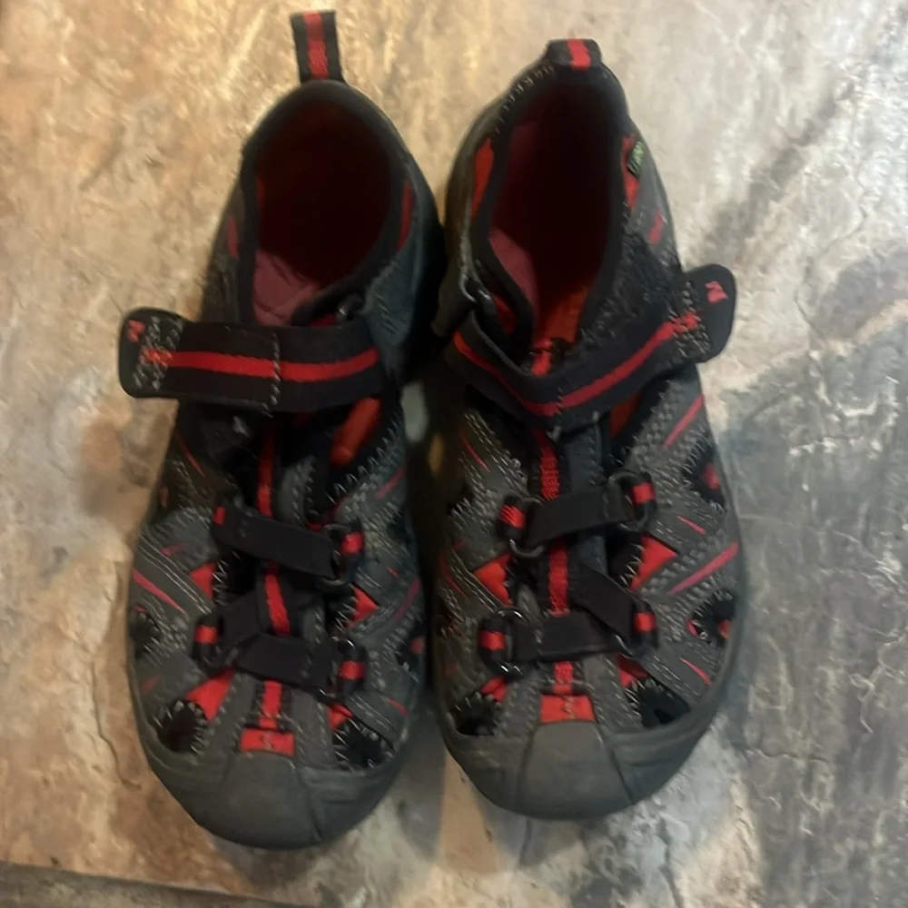 Merrell Kids Black and Red Water Shoes